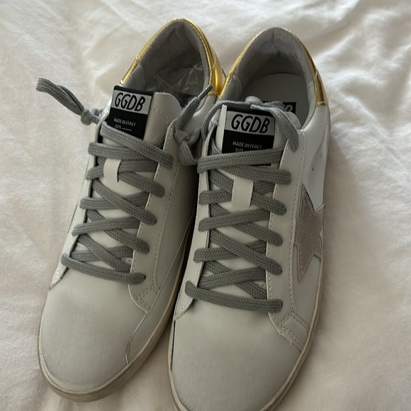 Designer inspired GG sneaker with grey star and gold accents! - Picture 9 of 9